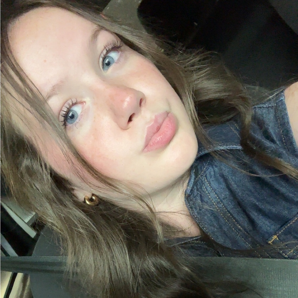 Meet your Posher, Brinley